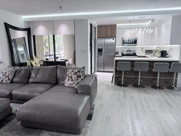 671 NE 195th St #208E, Miami, FL 33179