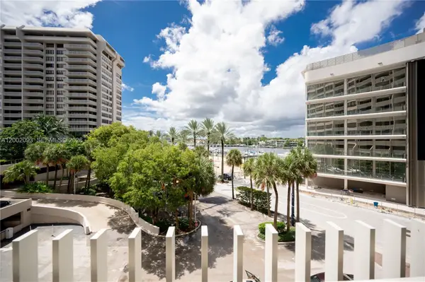 3 Grove Isle Dr #C308, Miami, FL 33133