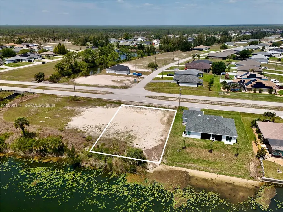 900 Vogiantzis Pkwy, Cape Coral, FL 33909 - #2