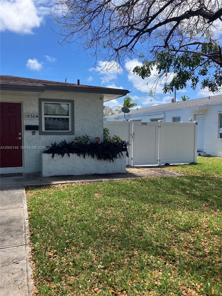 1936 Washington St, Hollywood, FL 33020 - #2