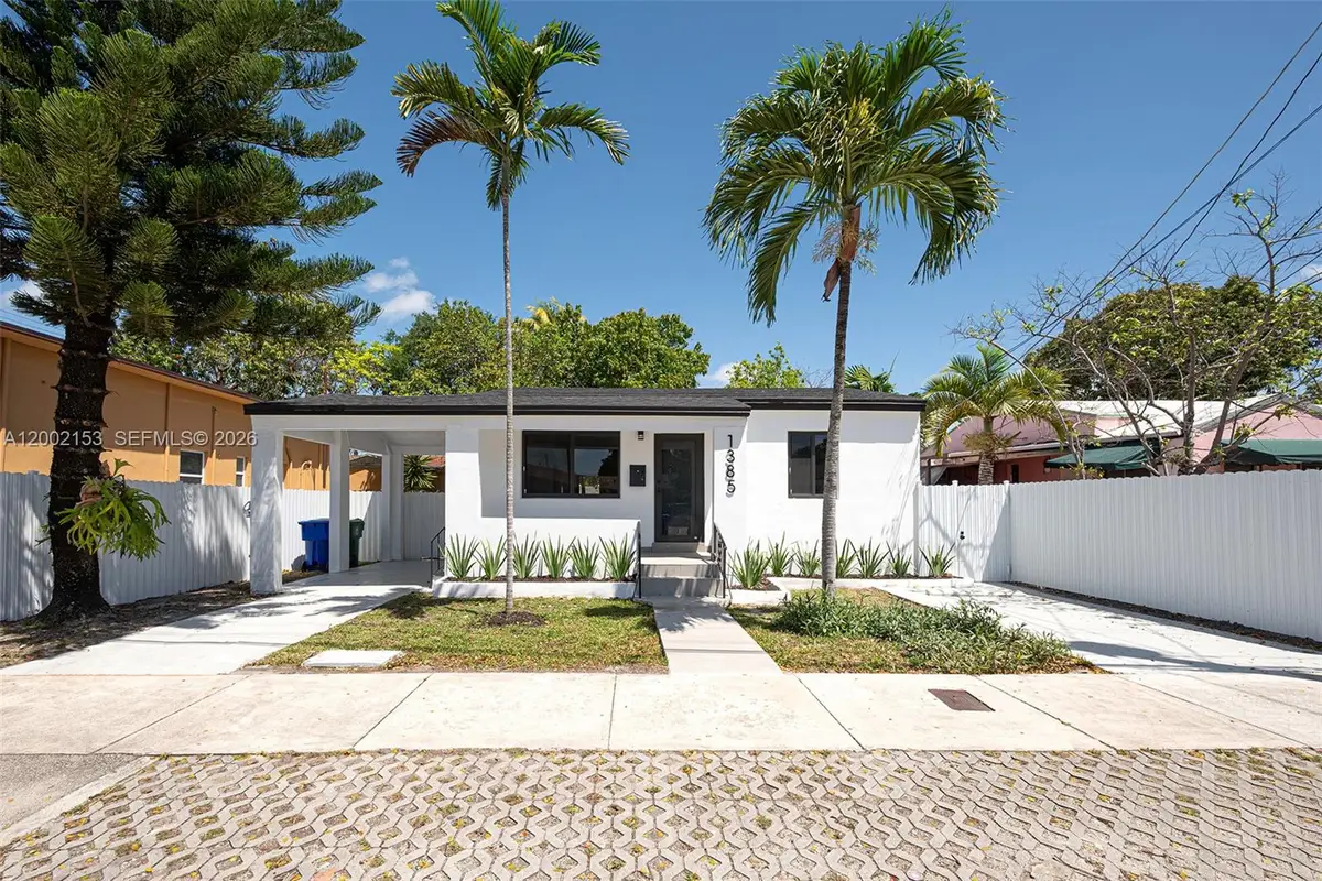1385 NW 28th St, Miami, FL 33142 - #1