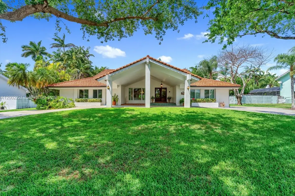 9941 SW 143rd St, Miami, FL 33176 - #1