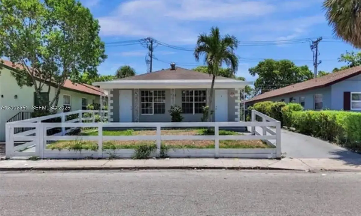 706 S F St, Lake Worth, FL 33460 - #1