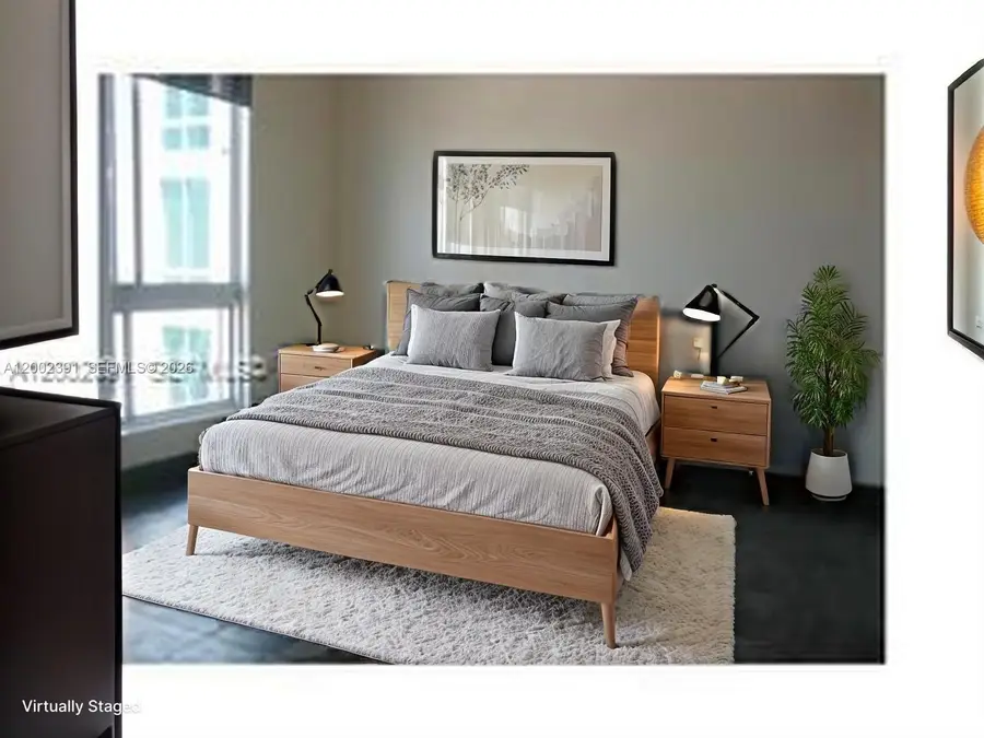 300 S Biscayne Blvd #PH-3903, Miami, FL 33131 - #2