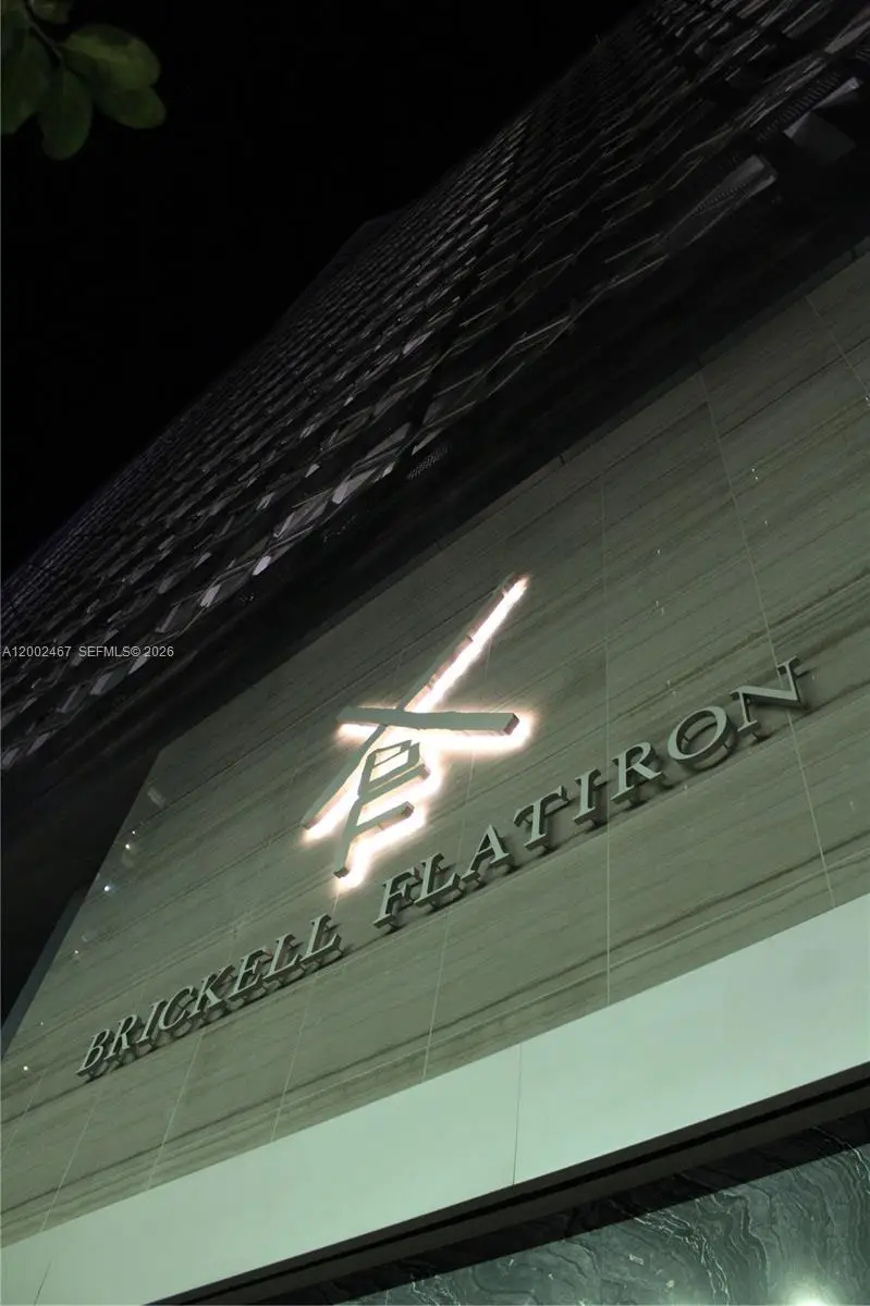 1000 Brickell Plz #1906, Miami, FL 33131 - #1
