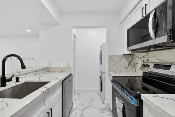 1227 SW 46th Ave #314, Pompano Beach, FL 33069