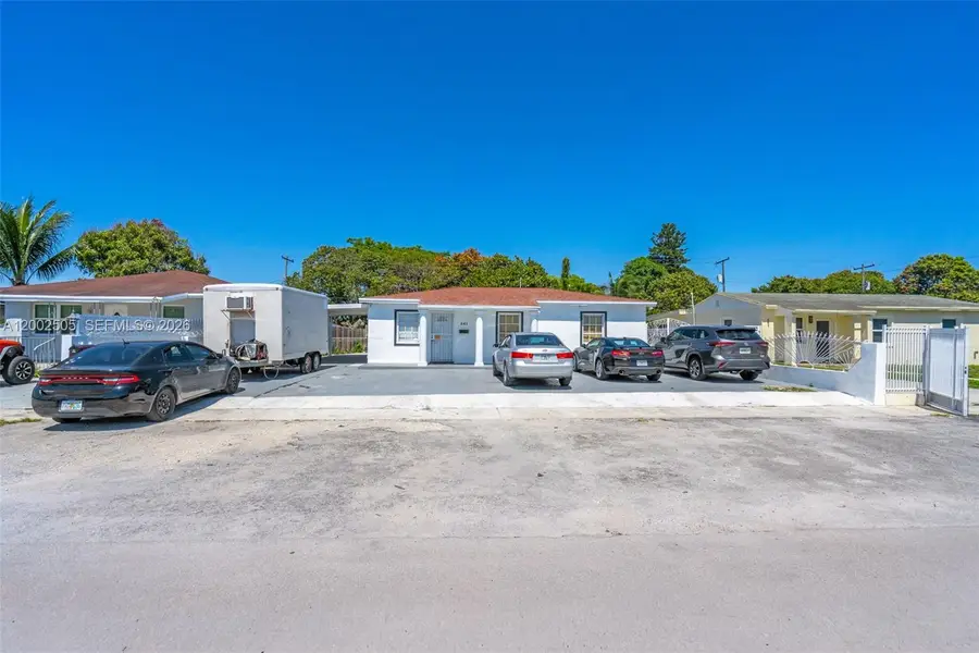 541 E 38th St, Hialeah, FL 33013 - #2