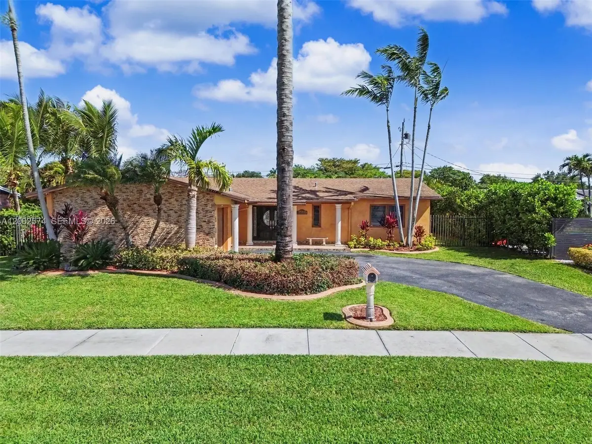 9837 SW 194th St, Cutler Bay, FL 33157 - #1