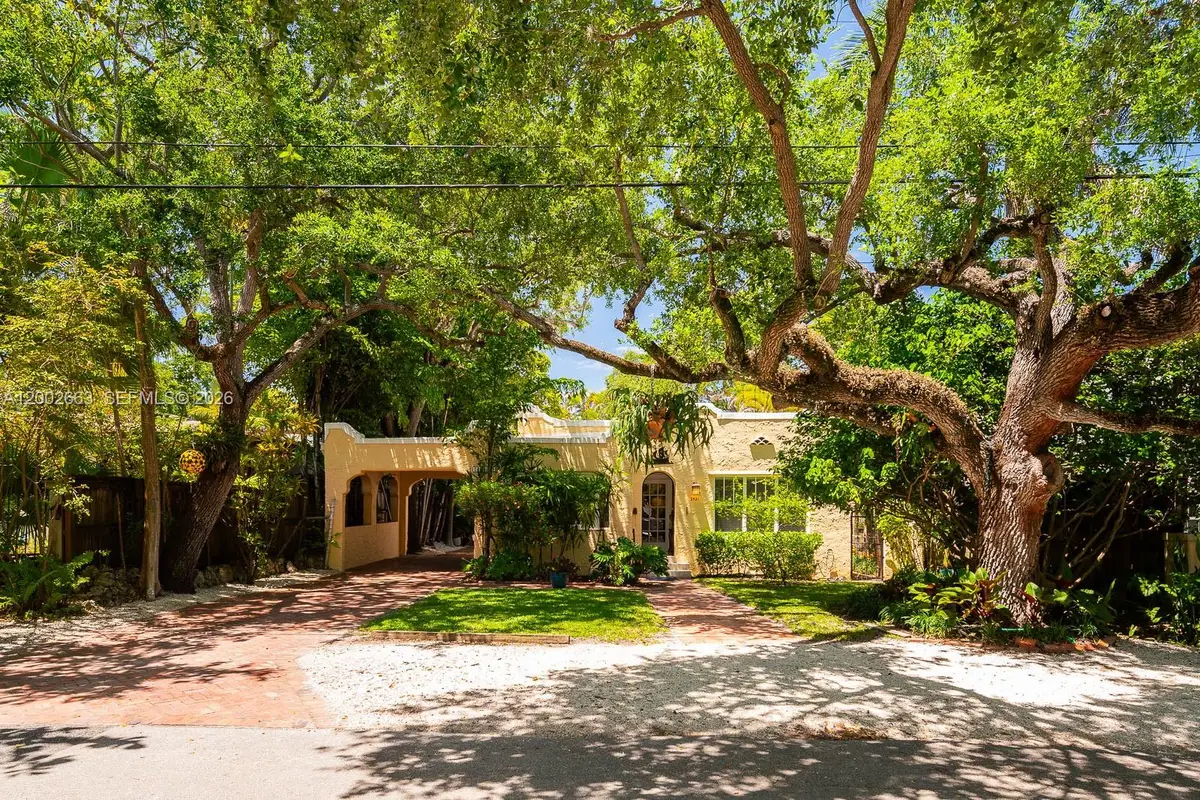 2521 Inagua Ave, Coconut Grove, FL 33133 - #1