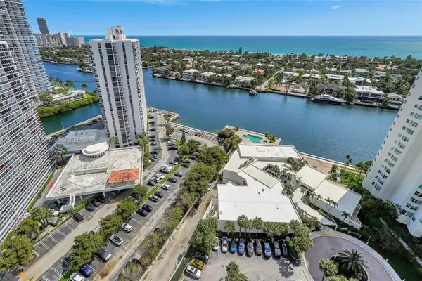 20281 E Country Club Dr #2104, Aventura, FL 33180