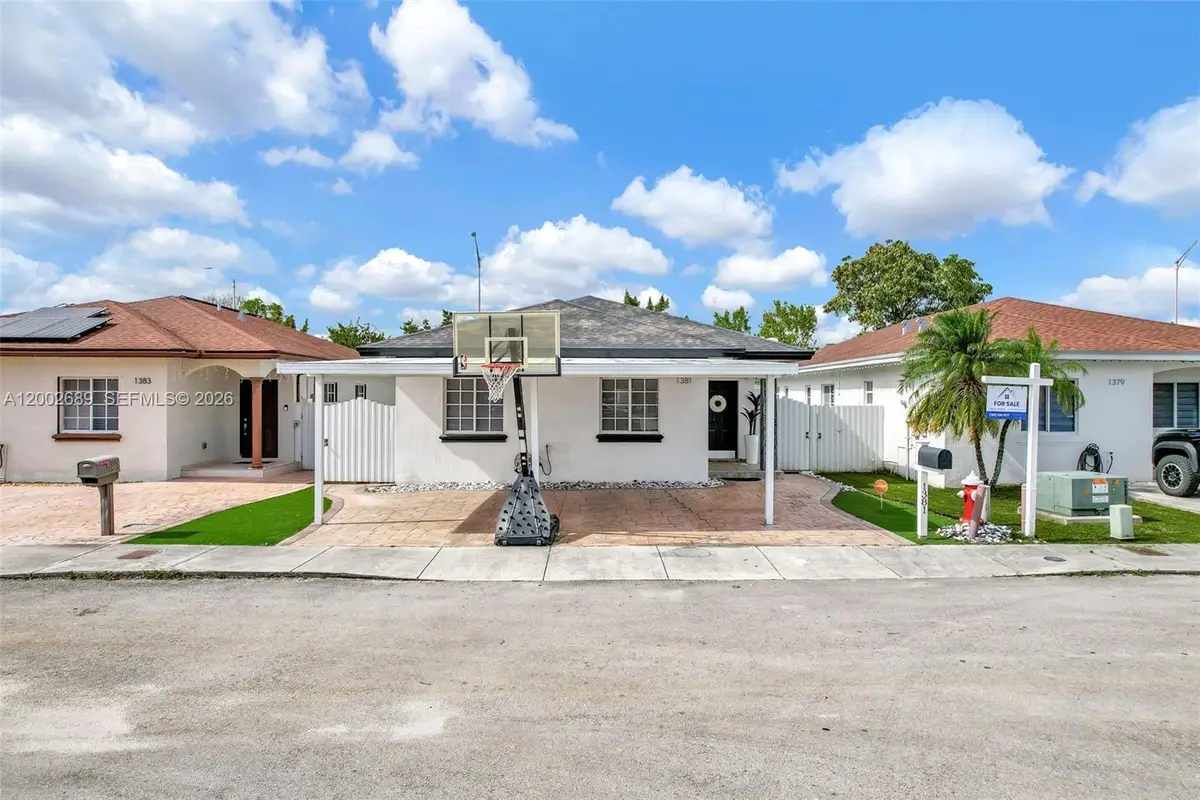 1381 W 30th St, Hialeah, FL 33012 - #1