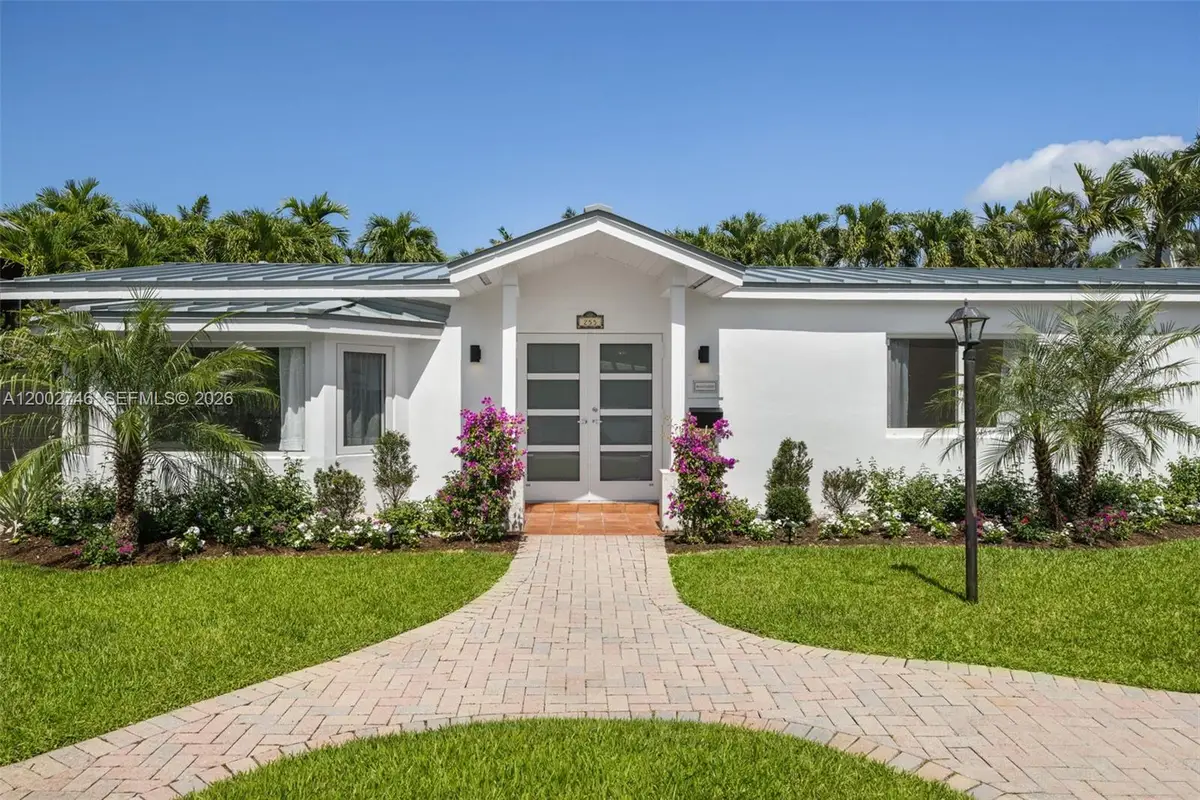 255 Ridgewood Rd, Key Biscayne, FL 33149 - #1