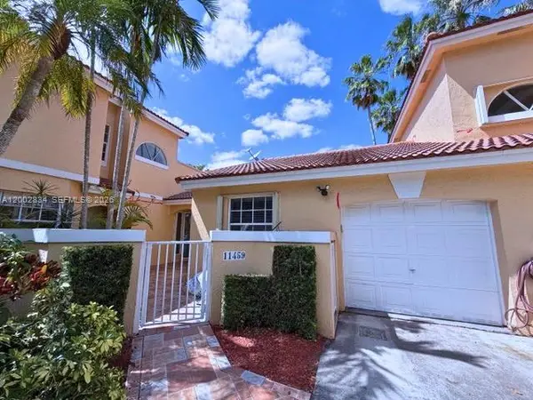 11459 Lakeview Dr #7A, Coral Springs, FL 33071