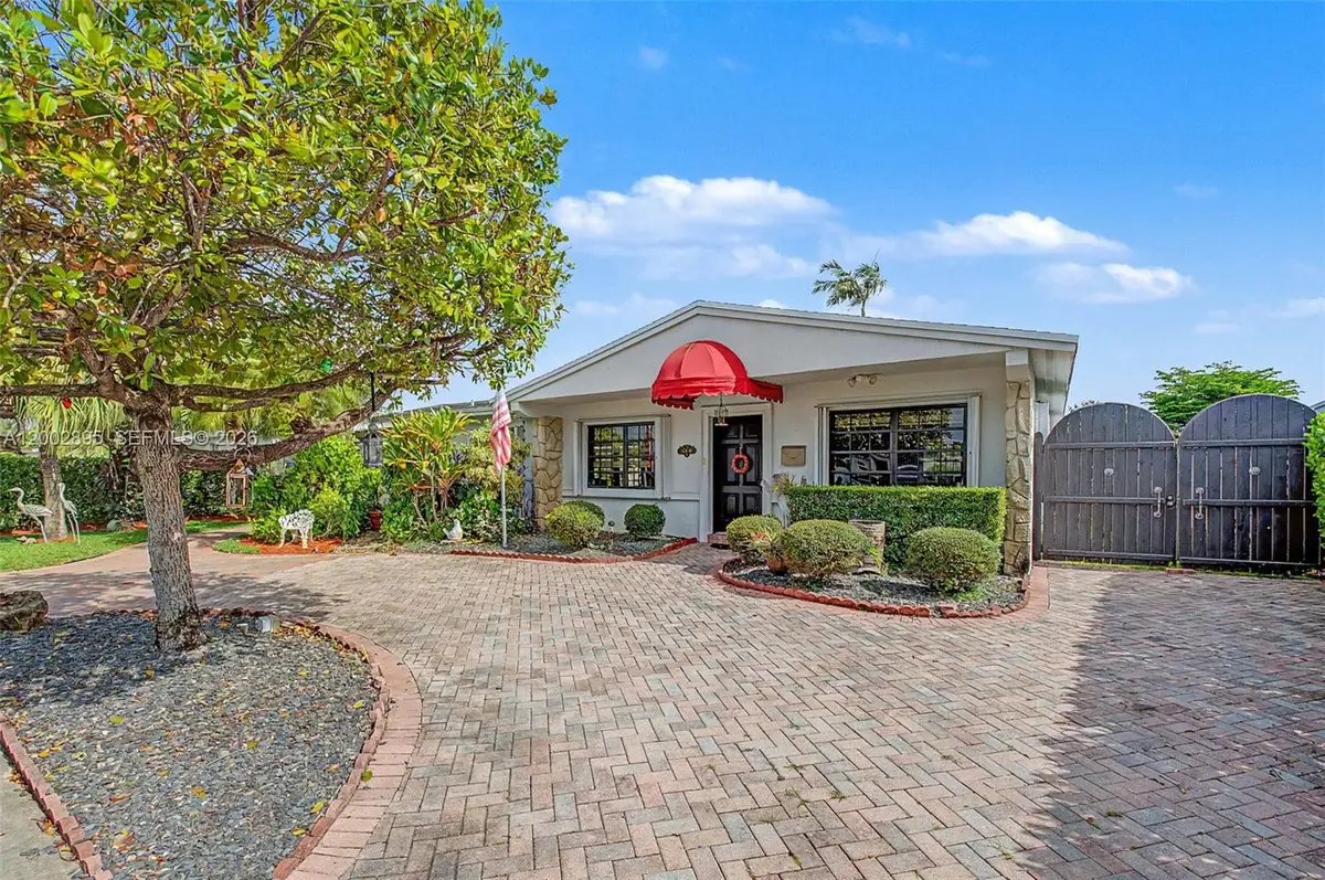 10841 SW 68th Dr, Miami, FL 33173 - #1