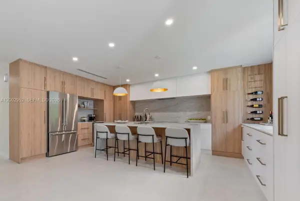 8405 SW 144th St, Palmetto Bay, FL 33158