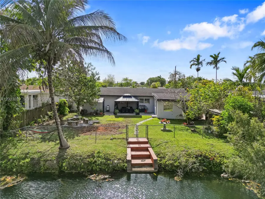 3921 SW 124th Ct, Miami, FL 33175 - #3