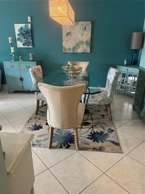 8335 SW 72nd Ave #212D, Miami, FL 33143