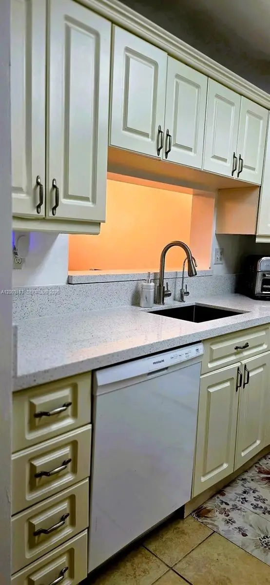 10835 SW 112th Ave #106, Miami, FL 33176 - #1