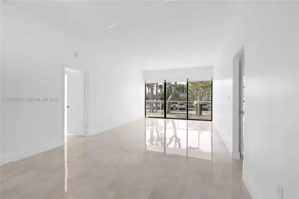 3731 N Country Club Dr #124, Aventura, FL 33180