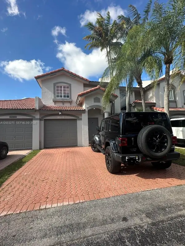 11521 NW 50th Ter, Doral, FL 33178