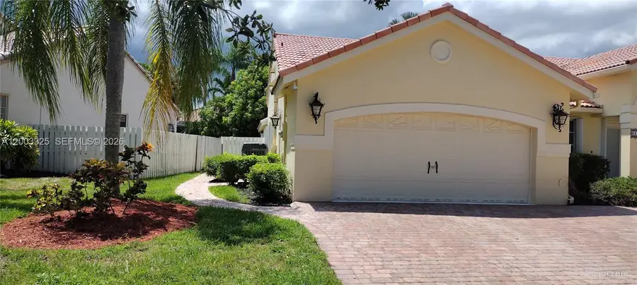659 Verona Pl, Weston, FL 33326 - #2