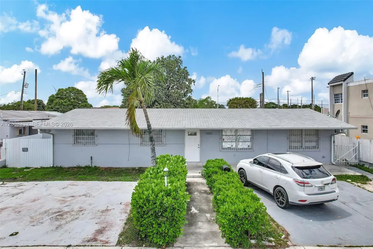 2650 W 8th Ave, Hialeah, FL 33010 - #1