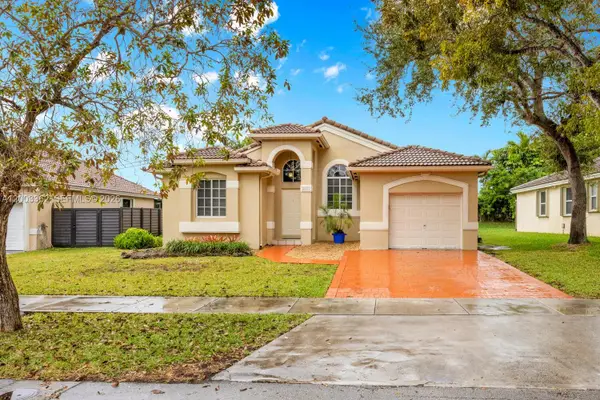 18322 SW 94th Ct, Palmetto Bay, FL 33157