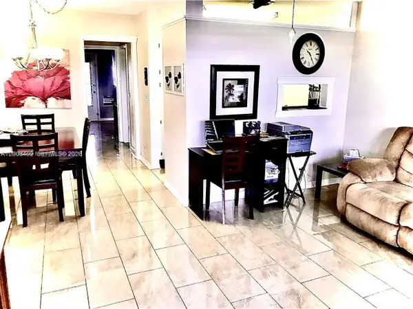 900 SW 11th Ave #17C, Hallandale Beach, FL 33009