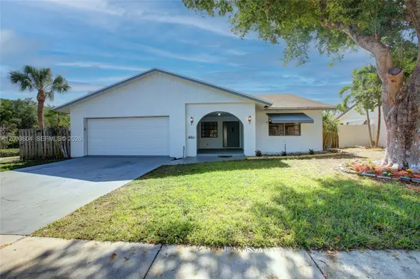 Address Withheld By Seller, Dania Beach, FL 33004