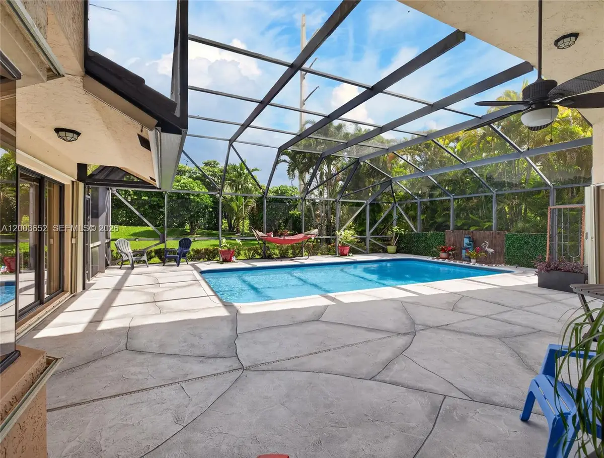 1025 Creekford Dr, Weston, FL 33326 - #1