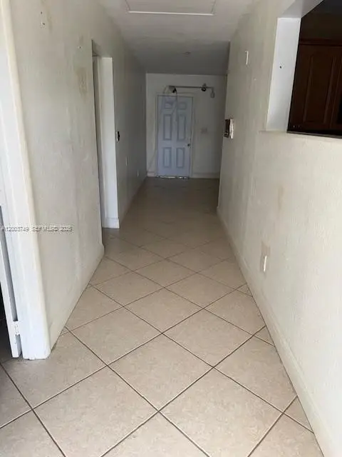 105 NE 17th St, Homestead, FL 33030 - #3