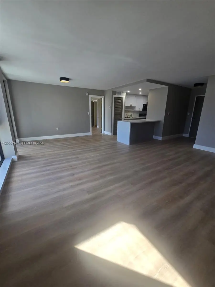 9800 W Bay Harbor Dr #305, Bay Harbor Islands, FL 33154 - #1