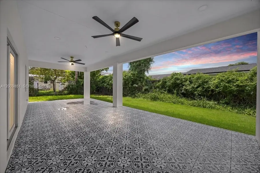 930 34th St, West Palm Beach, FL 33407 - #2