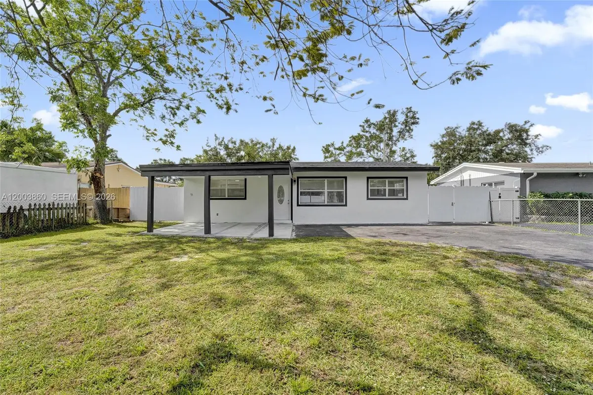 6442 Oak St, Hollywood, FL 33024 - #1