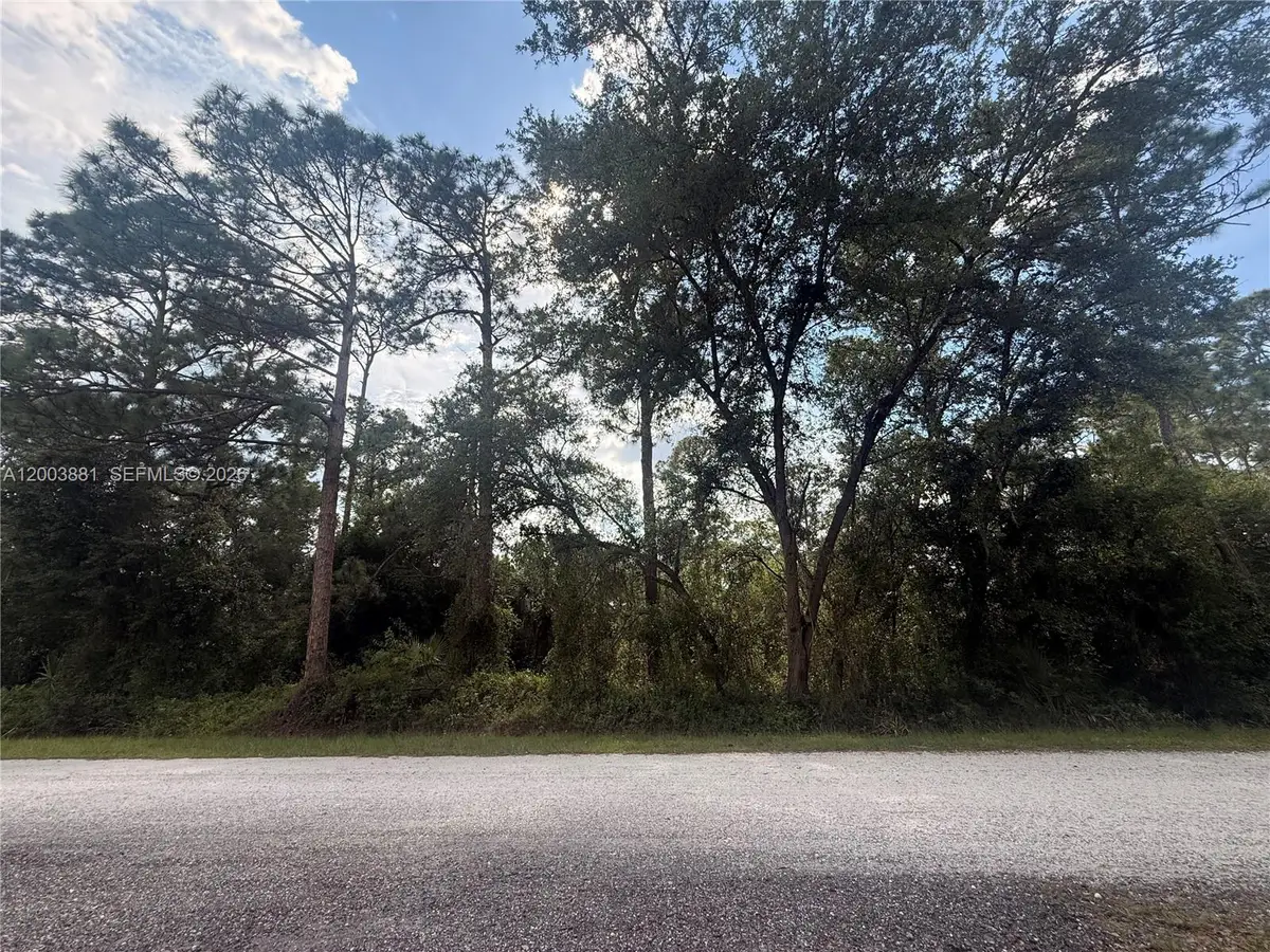 150 S Olivo St, Clewiston, FL 33440-2613 - #1