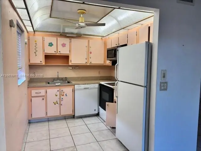 8 Saxony A #8, Delray Beach, FL 33446 - #3