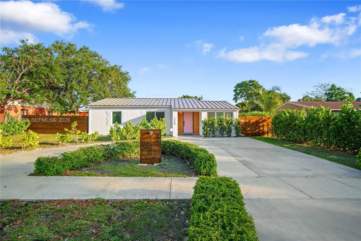 1360 NE 138th St, North Miami, FL 33161 - #1