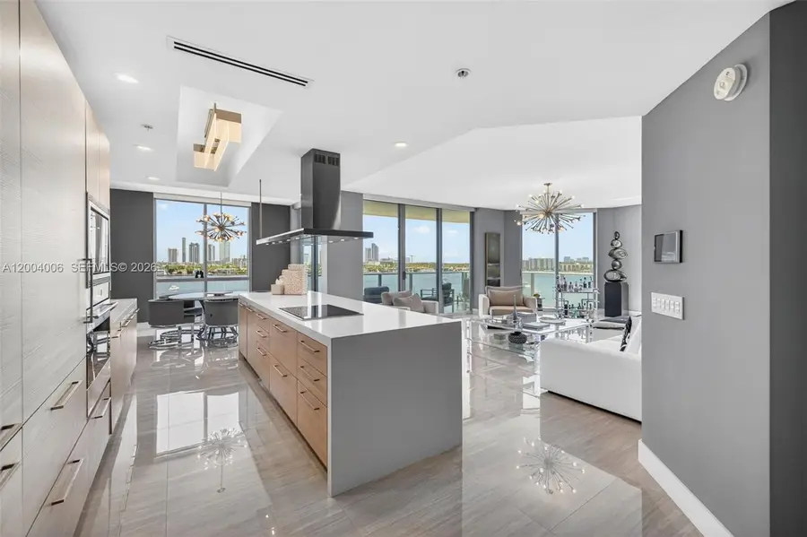 17111 Biscayne Blvd #710, North Miami Beach, FL 33160 - #3