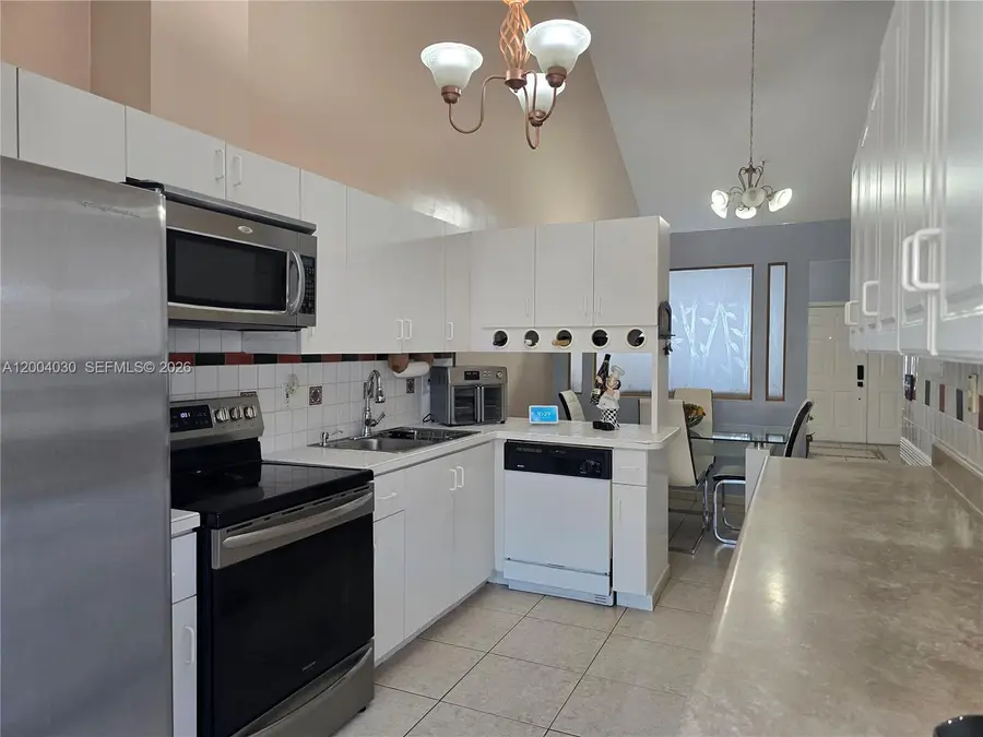 9018 NW 120th St #133, Hialeah Gardens, FL 33018 - #2