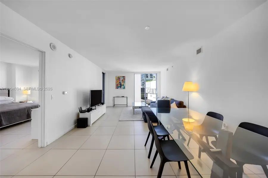 31 SE 6th St #907, Miami, FL 33131 - #2