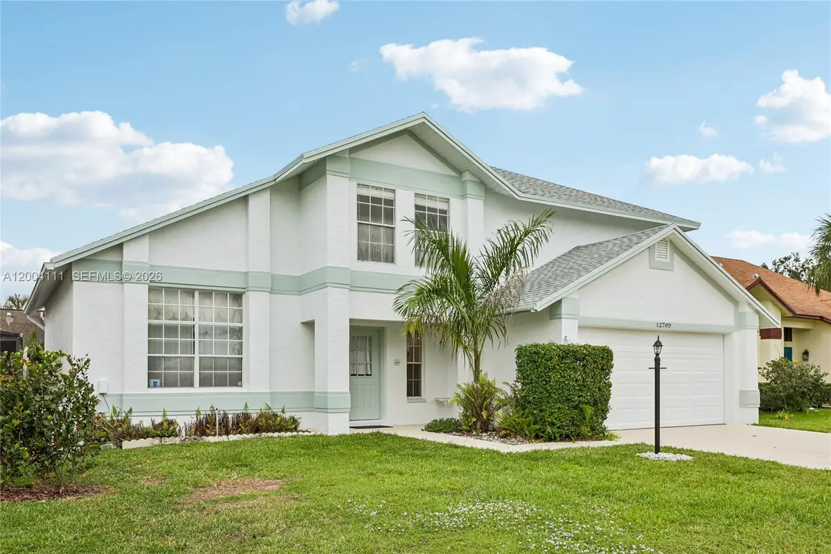 12769 Meadowbreeze Dr, Wellington, FL 33414 - #1