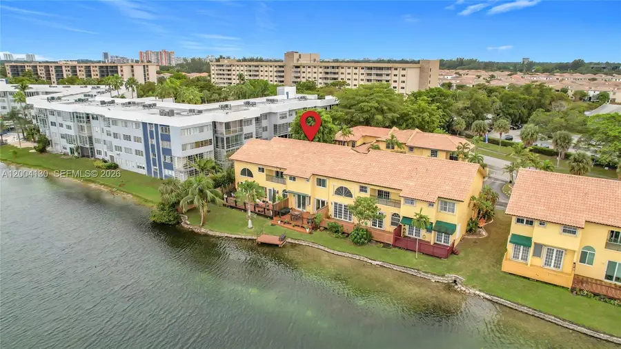 781 NE 195th St, Miami, FL 33179 - #2