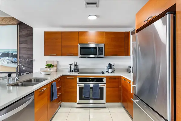 3250 NE 1st Ave #913, Miami, FL 33137