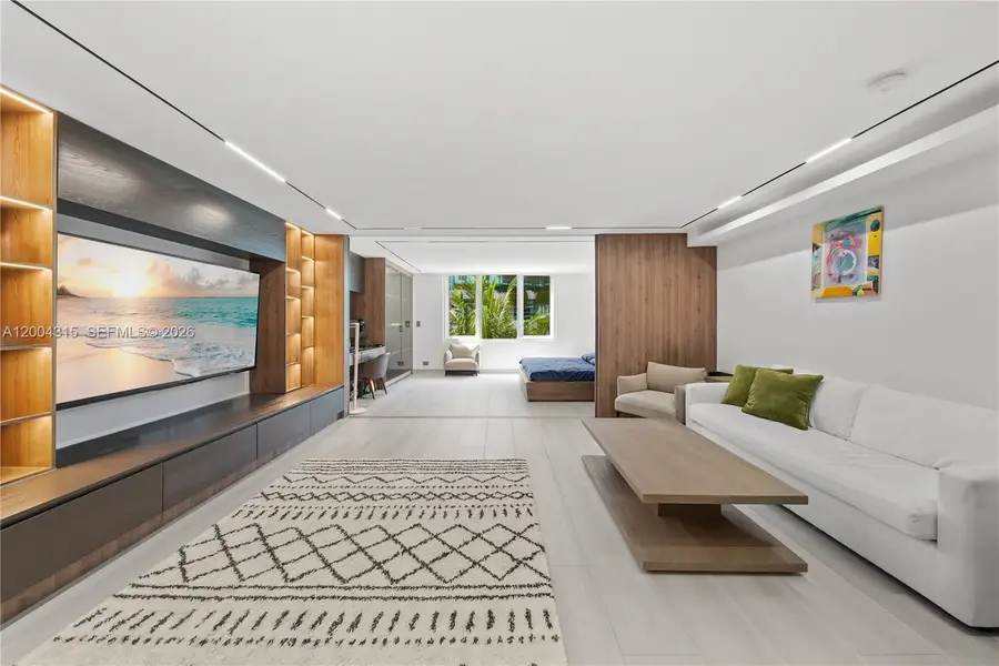 2301 Collins Ave #432, Miami Beach, FL 33139 - #3