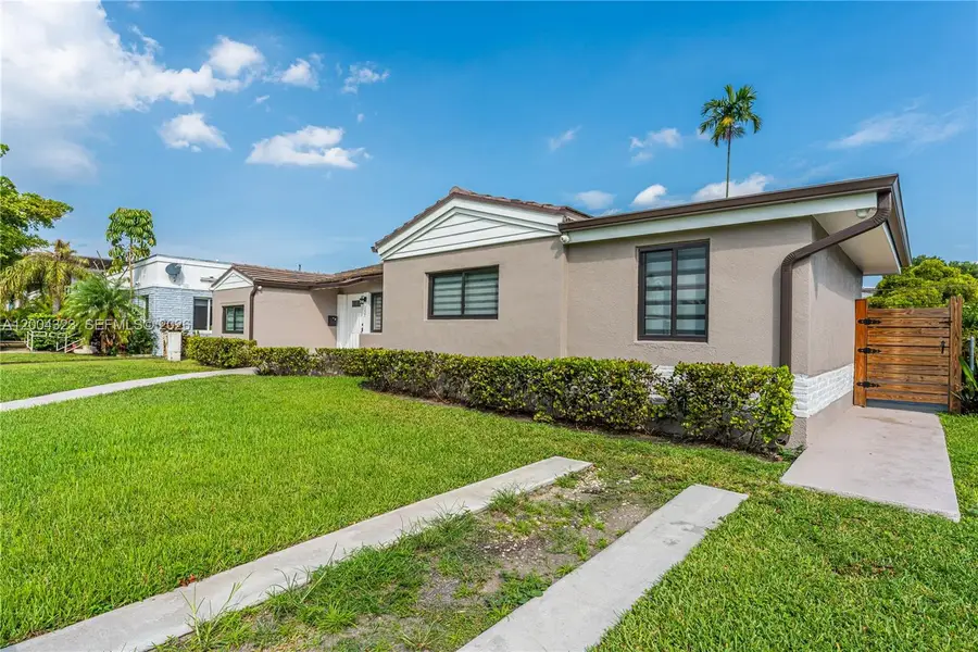 157 Curtiss Pkwy, Miami Springs, FL 33166- - #3