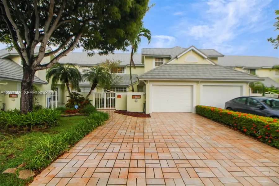 9929 NW 49th Ter, Doral, FL 33178 - #2