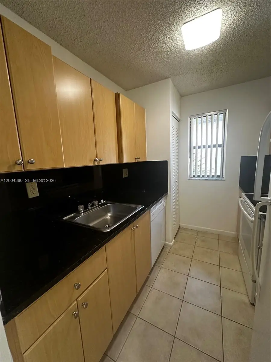 7220 NW 179th St #201, Hialeah, FL 33015 - #2