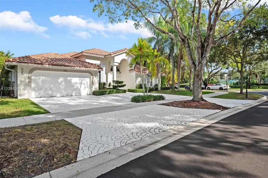 765 Bayside Ln, Weston, FL 33326 - #3