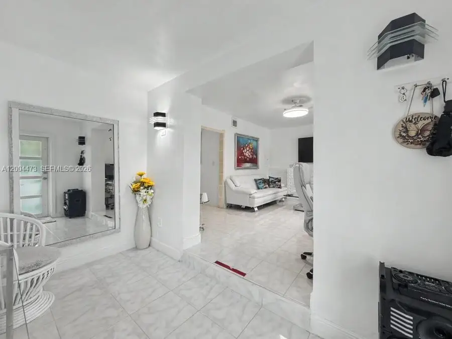 3554 SW 26th St, Miami, FL 33133 - #3