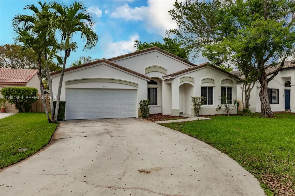 1414 E Harmony Lake Cir, Davie, FL 33324 - #1